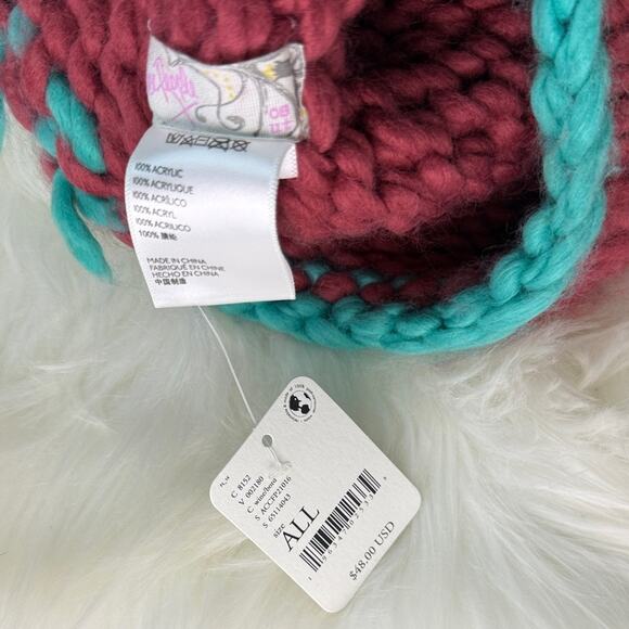 NWT! Poppy Mega Pom Beanie main image 7